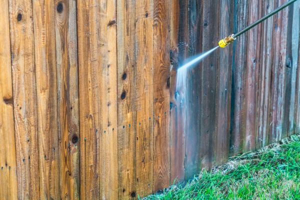 Cost of Fence Pressure Washing in Ringgold