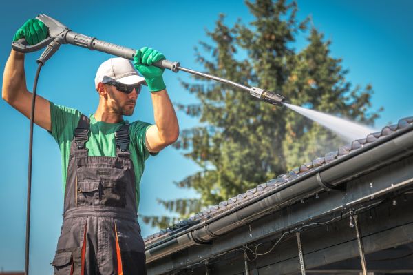 Cost of Gutter Washing in Ringgold