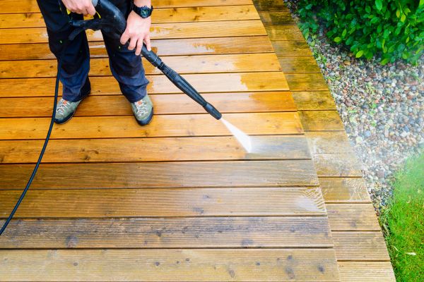 Cost of Porch Cleaning in Ringgold
