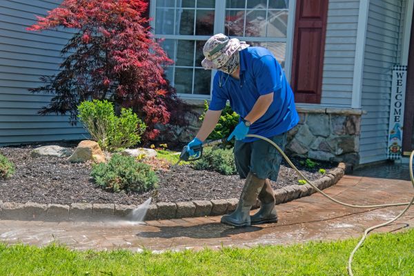 Cost of Brick Walkway Cleaning in Ringgold