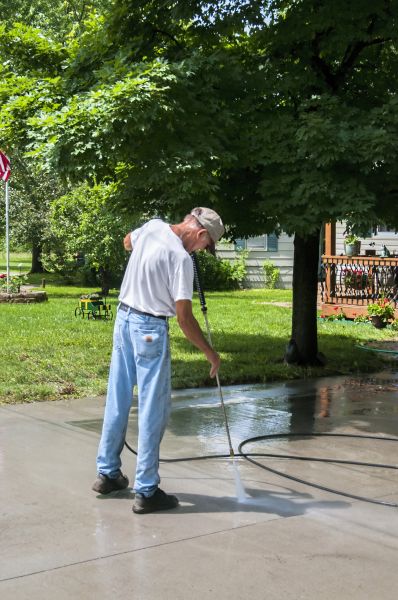 Cost of Driveway Concrete Cleaning in Ringgold