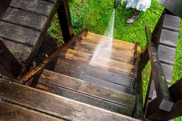 Cost of Wood Power Washing in Ringgold